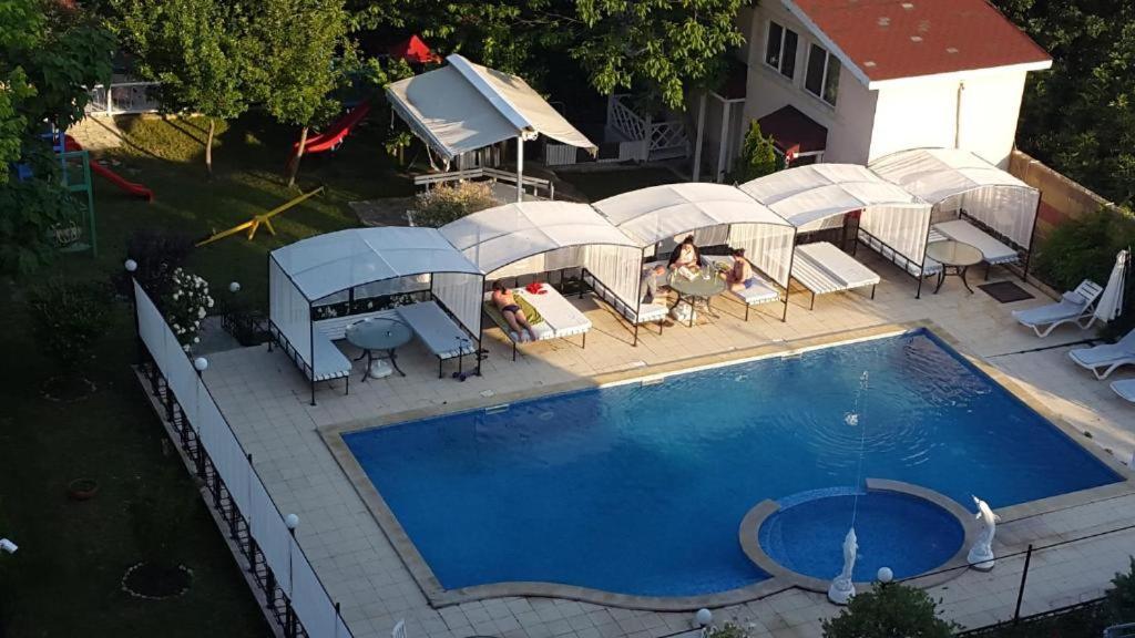 Danita Apartments & Diva Restaurant Bbq&Pool Bar Варна Екстериор снимка