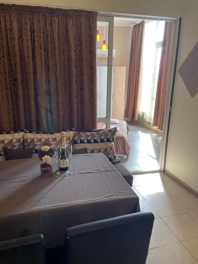 Danita Apartments & Diva Restaurant Bbq&Pool Bar Варна Екстериор снимка