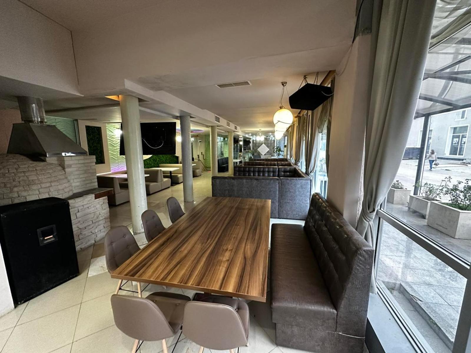 Danita Apartments & Diva Restaurant Bbq&Pool Bar Варна Екстериор снимка